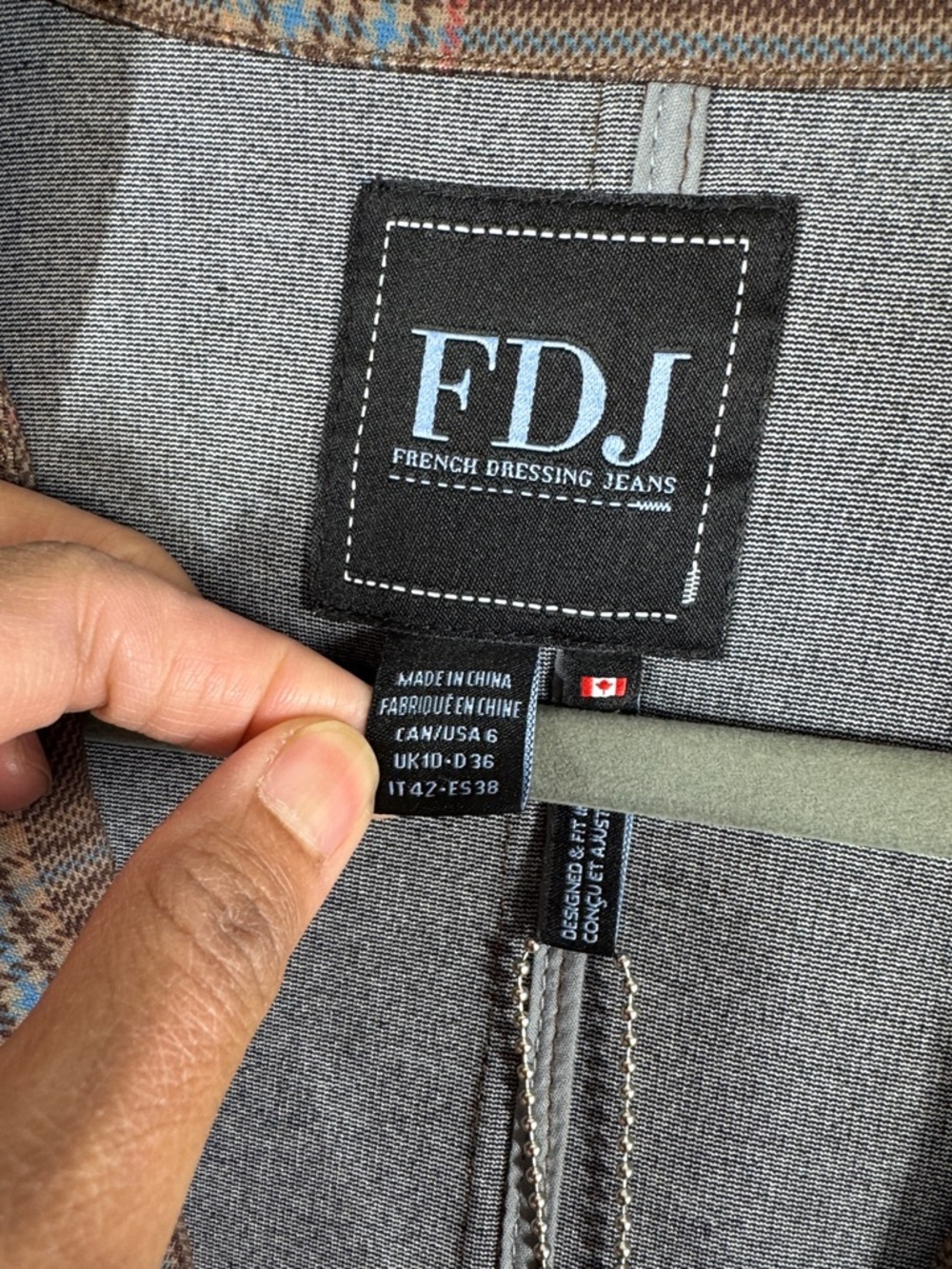 FDJ Brown Plaid Cropped Boxy Blazer Size 6 Tailored Preppy Chic Jacket Academia - Picture 4 of 13